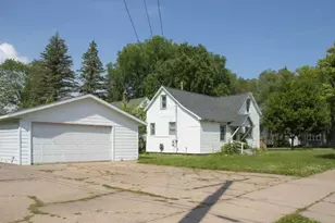 1002 N 1st Ave, Wausau, WI 54401 - Photo 6