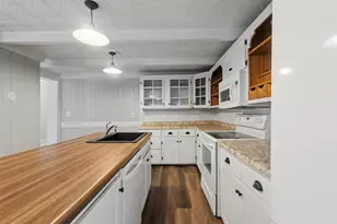 1924 Main St, Stevens Point, WI 54481 - Photo 6
