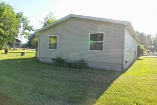 N8910 Elm St, Gilman, WI 54433 - Photo 6
