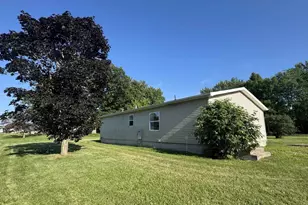 N8910 Elm St, Gilman, WI 54433 - Photo 4