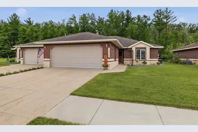 1909 Bluebell Lane, Stevens Point, WI 54482 - Photo 2
