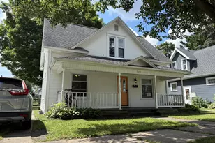 319 Lincoln Ave, Wausau, WI 54403 - Photo 2