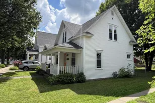 319 Lincoln Ave, Wausau, WI 54403 - Photo 4