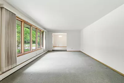 719 Sunset Avenue, Stevens Point, WI 54481 - Photo 8