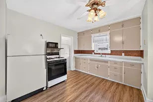 2256 4th Ave, Stevens Point, WI 54481 - Photo 8