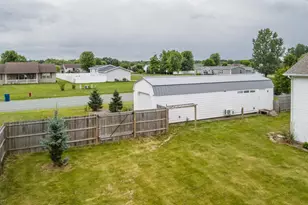 2104 Meadow Dr, Kronenwetter, WI 54455 - Photo 46