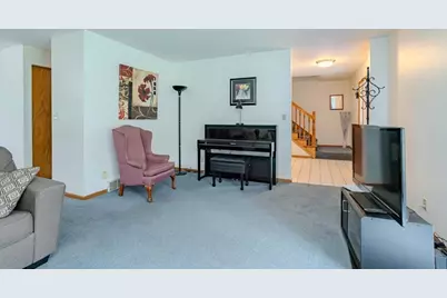 413 S Emerald Drive, Wausau, WI 54401 - Photo 6