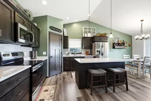 2375 Chesterfield Dr, Kronenwetter, WI 54455 - Photo 16