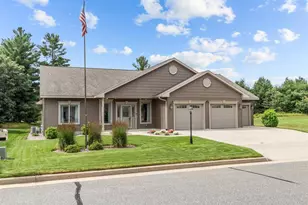 1510 Klevene Cir, Wisconsin Rapids, WI 54494 - Photo 2