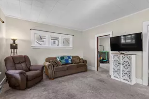 315 Robbins St, , WI 54165 - Photo 6