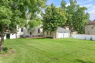 208 S Cherry Ave, Marshfield, WI 54449 - Photo 8