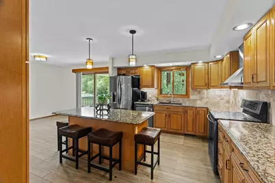 1407 S Washington Avenue, Marshfield, WI 54449 - Photo 8
