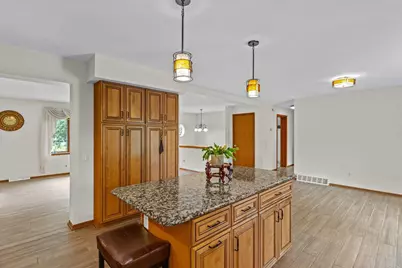 1407 S Washington Avenue, Marshfield, WI 54449 - Photo 12