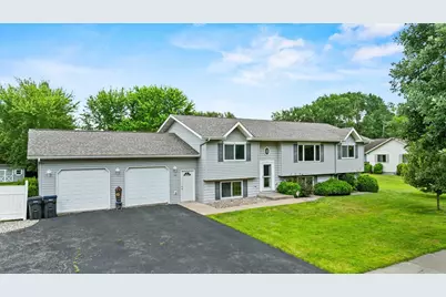 1407 S Washington Avenue, Marshfield, WI 54449 - Photo 1