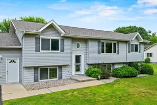 1407 S Washington Ave, Marshfield, WI 54449 - Photo 2