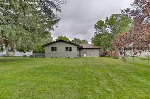 2619 Oakwood Blvd, Wausau, WI 54403 - Photo 6