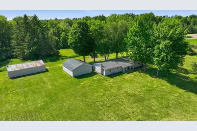 11555 Eisenhower Drive, Chili, WI 54420 - Photo 8