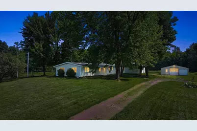 11555 Eisenhower Drive, Chili, WI 54420 - Photo 10