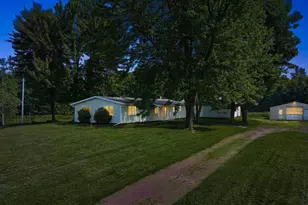11555 Eisenhower Dr, Chili, WI 54420 - Photo 10