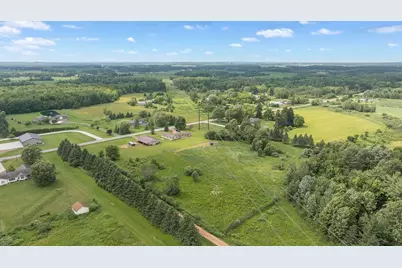 9588 S Washington Avenue, Marshfield, WI 54449 - Photo 2