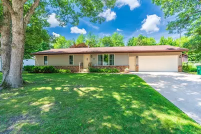 1131 N 26th Street, Wisconsin Rapids, WI 54494 - Photo 1