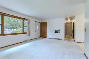 2074 Greenbud Rd, Kronenwetter, WI 54455 - Photo 10