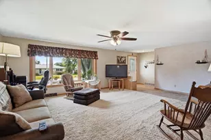 1103 Weister Ct, Marshfield, WI 54449 - Photo 4