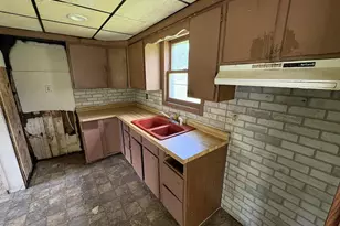 1697 Greenfield Ave, Wisconsin Rapids, WI 54495 - Photo 8