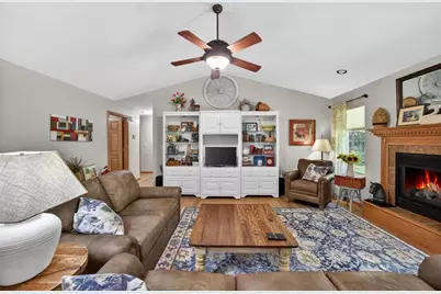 3350 Derby Court, Plover, WI 54467 - Photo 4