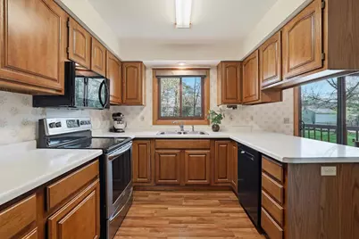 410 Hawthorne Avenue, Plover, WI 54467 - Photo 18