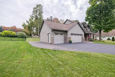 205 Aspen Grove, Wausau, WI 54403 - Photo 2