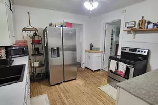 812 E Bridge St, Wausau, WI 54403 - Photo 6