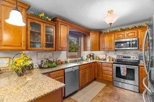 305 Marathon St, Marshfield, WI 54449 - Photo 6