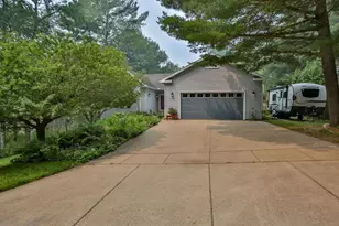 4508 Hilltop Rd, Wausau, WI 54403 - Photo 2