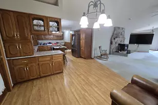 8040 White Pine Dr, Wisconsin Rapids, WI 54494 - Photo 4