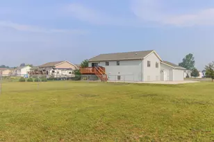 2581 Golden Eagle Rd, Kronenwetter, WI 54455 - Photo 16