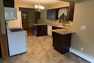 409 W Butternut St, Abbotsford, WI 54405 - Photo 6