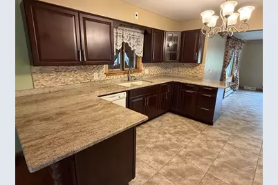 409 W Butternut Street, Abbotsford, WI 54405 - Photo 4