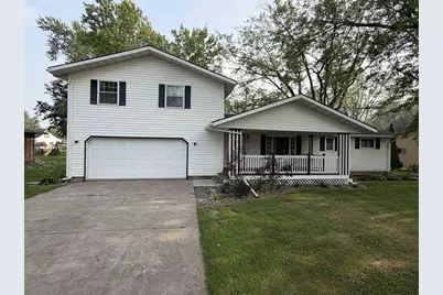 409 W Butternut Street, Abbotsford, WI 54405 - Photo 1