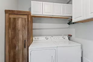 1808 Ellis St, Stevens Point, WI 54481 - Photo 10