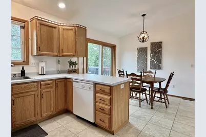 9407 Meadow Creek Lane, Weston, WI 54476 - Photo 10