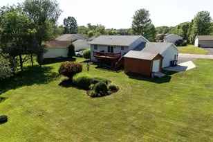 9407 Meadow Creek Ln, Weston, WI 54476 - Photo 2