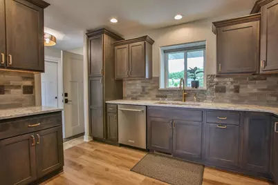 116 S 68th Avenue, Wausau, WI 54401 - Photo 10