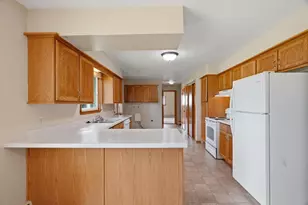 1412 N Oak Ave, Marshfield, WI 54449 - Photo 8