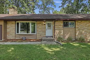 5526 Ellis St, Stevens Point, WI 54481 - Photo 4