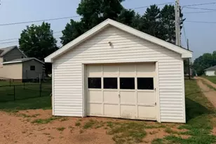 1802 W 1st St, Merrill, WI 54452 - Photo 24