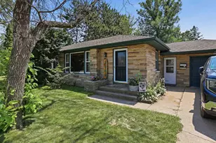2609 Stanley St, Stevens Point, WI 54481 - Photo 2