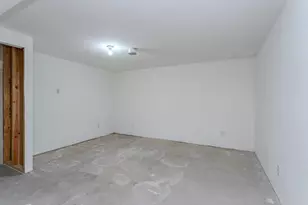 819 Broadway Ave, Wausau, WI 54403 - Photo 32