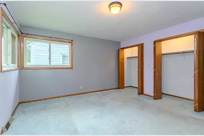 819 Broadway Avenue, Wausau, WI 54403 - Photo 14