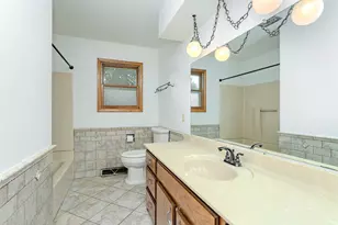 819 Broadway Ave, Wausau, WI 54403 - Photo 12